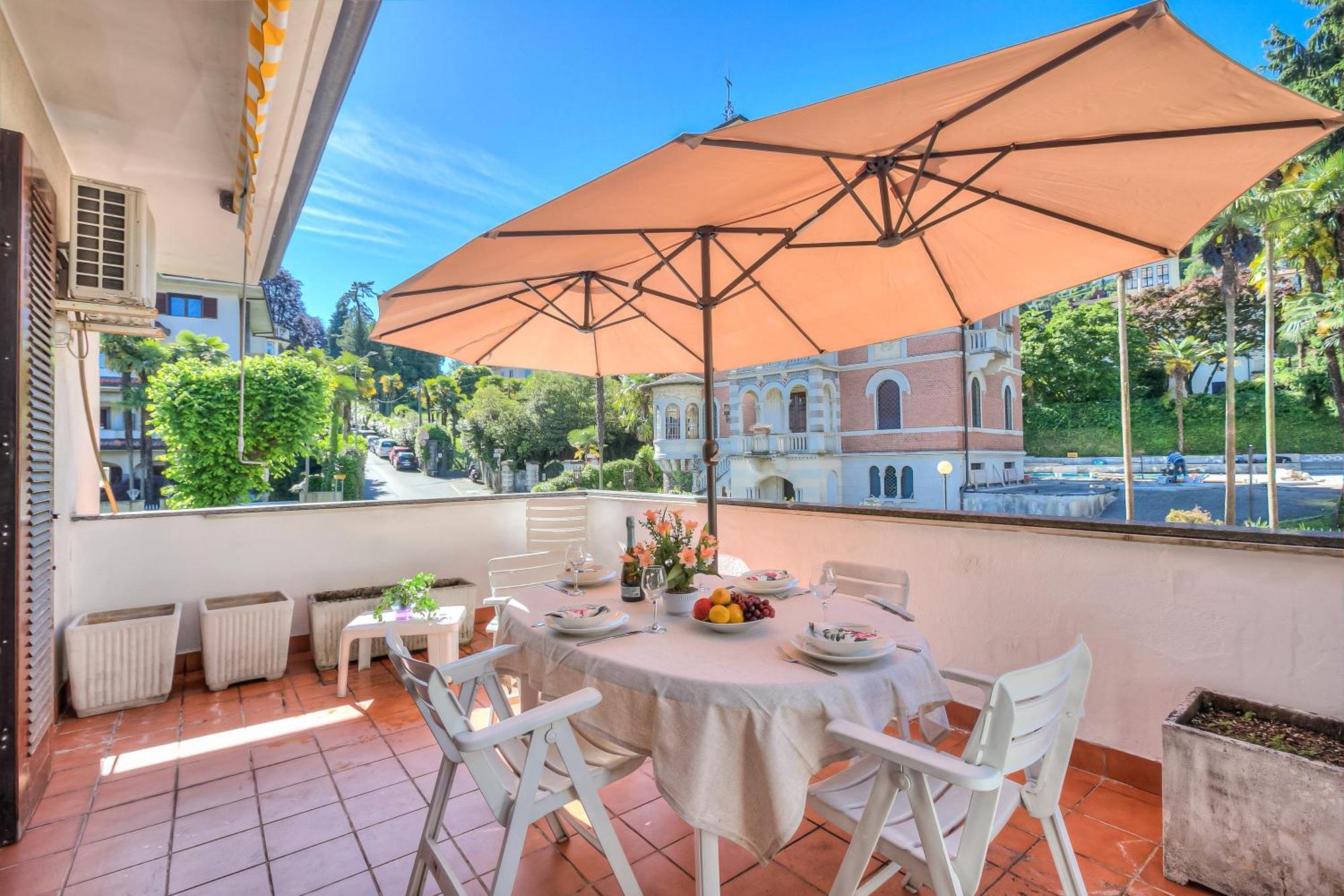 Appartamento Gaya Stresa Center - Happy Rentals Zewnętrze zdjęcie