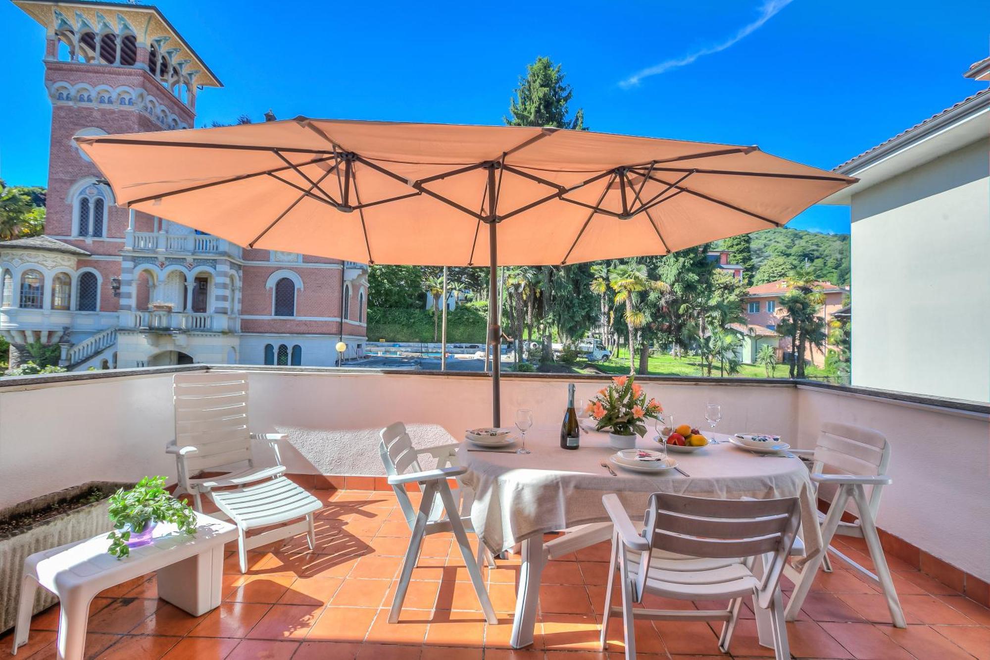 Appartamento Gaya Stresa Center - Happy Rentals Zewnętrze zdjęcie